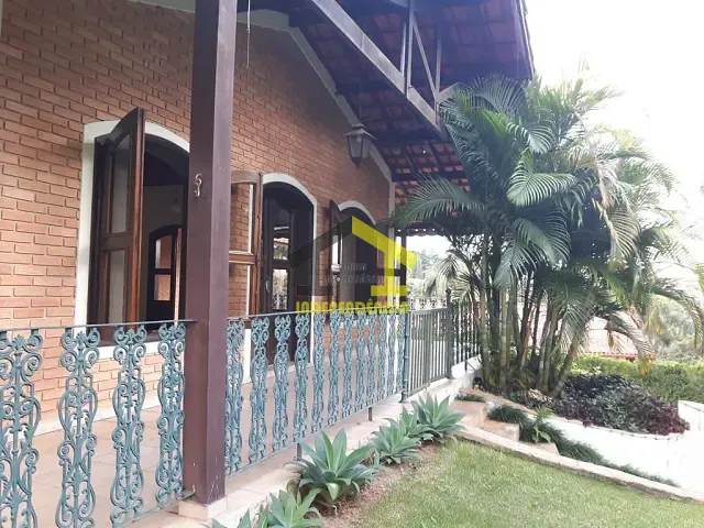 Casa com 1150m² 5 quartos e 6 banheiros, à venda ou para alugar, no bairro Parque das Laranjeiras em Itatiba