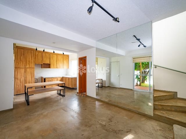 Casa com 104m² 2 quartos e 1 banheiro, para alugar, no bairro Chácara do Solar III em Santana de Parnaíba