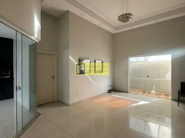 Casa com 480m² 3 quartos e 4 banheiros, para alugar, no bairro Residencial Gaivota I em São José do Rio Preto