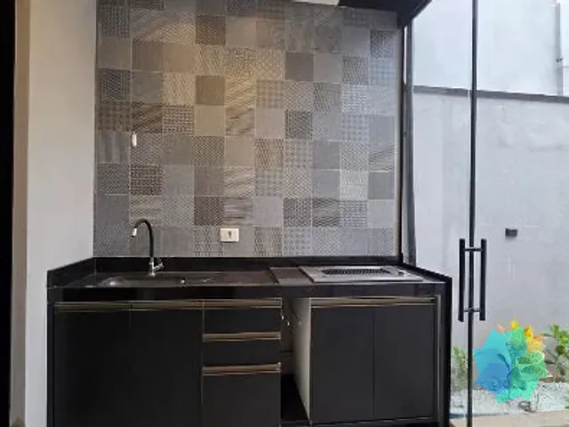 Casa com 175m² 3 quartos e 2 banheiros, para alugar, no bairro Village Moutonnée em Salto