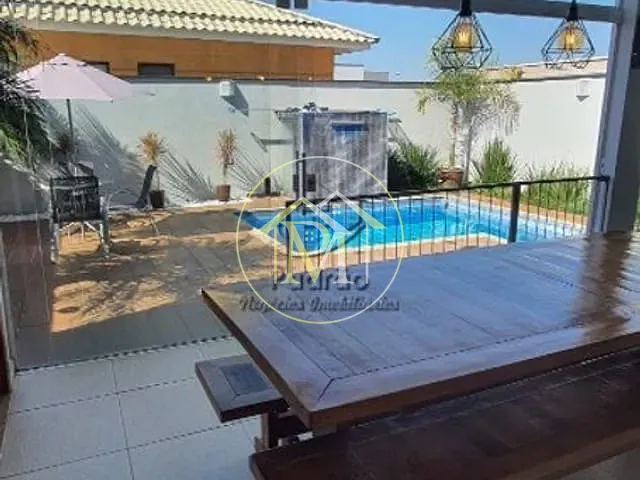 Casa com 250m² 3 quartos e 6 banheiros, à venda, no bairro Chácaras Reunidas São Jorge em Sorocaba