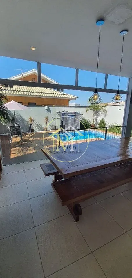 Casa, 3 quartos, 250 m² - Foto 1
