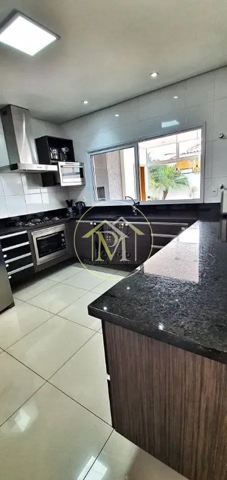 Casa, 3 quartos, 250 m² - Foto 2