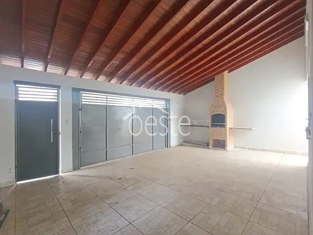 Casa com 125m² 3 quartos e 2 banheiros, para alugar, no bairro Jardim Residencial Fibra em Nova Odessa