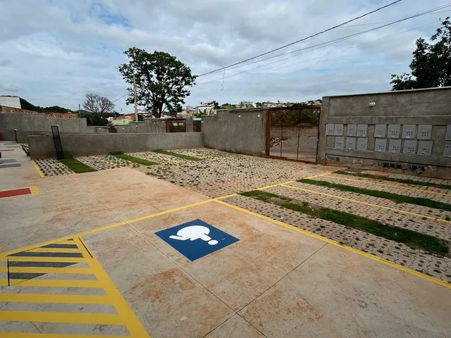 Casa com 120m² 3 quartos e 1 banheiro, à venda, no bairro Parque Xangri-Lá em Contagem