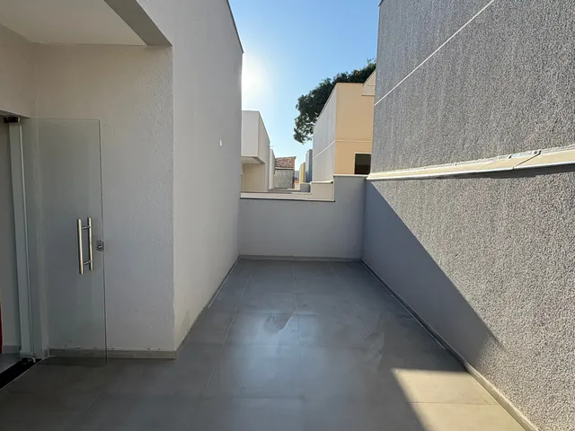 Casa com 120m² 3 quartos e 1 banheiro, à venda, no bairro Parque Xangri-Lá em Contagem