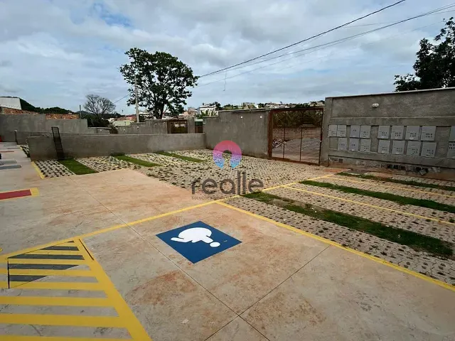 Casa com 120m² 3 quartos e 1 banheiro, à venda, no bairro Parque Xangri-Lá em Contagem