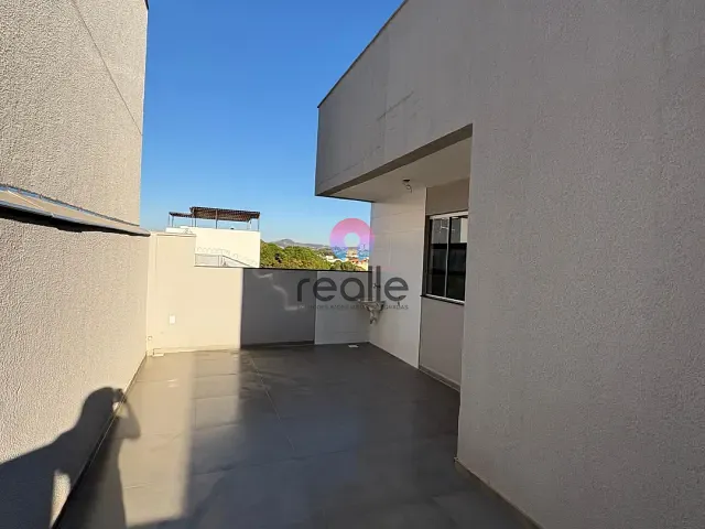Casa com 120m² 3 quartos e 1 banheiro, à venda, no bairro Parque Xangri-Lá em Contagem