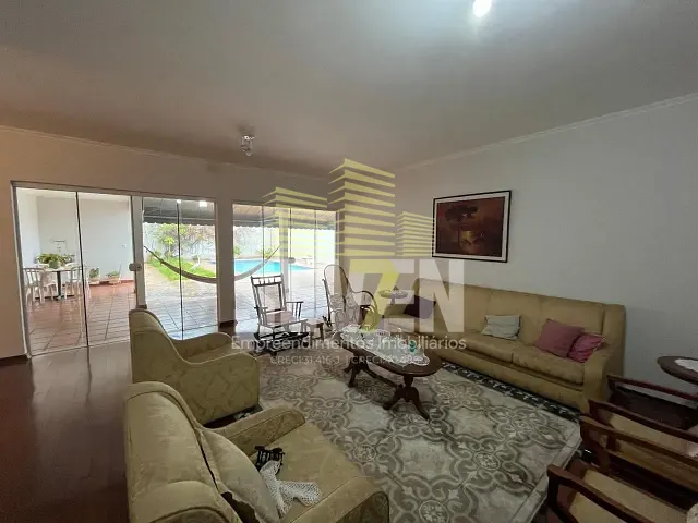 Casa com 339m² 4 quartos e 2 banheiros, à venda, no bairro Jardim Estoril em Bauru
