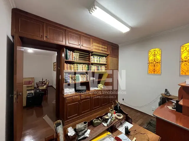 Casa com 339m² 4 quartos e 2 banheiros, à venda, no bairro Jardim Estoril em Bauru
