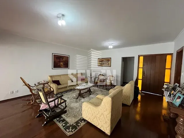 Casa com 339m² 4 quartos e 2 banheiros, à venda, no bairro Jardim Estoril em Bauru