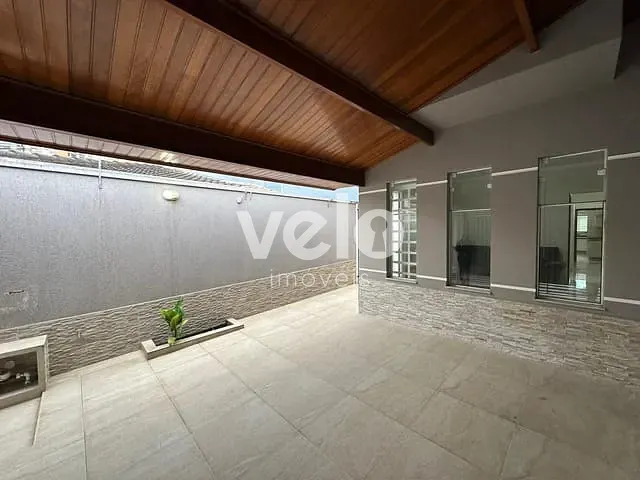 Casa 4 quartos e 3 banheiros, à venda, no bairro Loteamento Residencial e Comercial Bosque Flamboyant em Taubaté