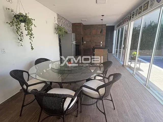 Casa com 200m² 4 quartos e 4 banheiros, à venda, no bairro Chácaras Saudáveis e Encantadoras em Jundiaí