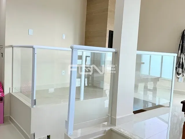 Casa 2 quartos e 2 banheiros, à venda, no bairro Parque Continental em Simões Filho