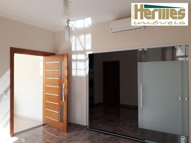 Casa, 3 quartos, 300 m² - Foto 2