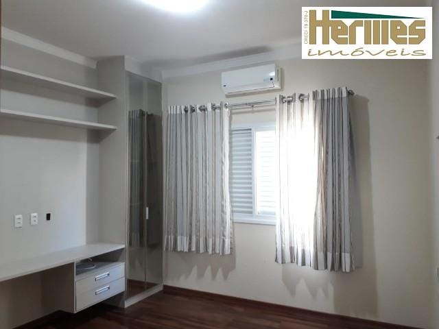Casa, 3 quartos, 300 m² - Foto 11