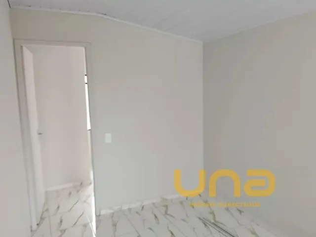 Casa com 418m² 2 quartos e 1 banheiro, à venda, no bairro NOVO MUNDO em Curitiba