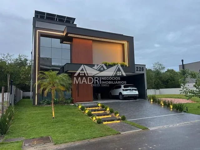 Casa 3 quartos e 1 banheiro, à venda, no bairro Pedra Branca em Palhoça