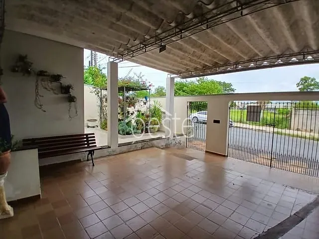 Casa com 250m² 3 quartos e 2 banheiros, à venda, no bairro Jardim Santa Rita de Cássia em Santa Bárbara D'Oeste