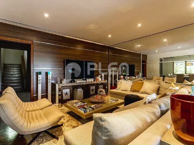 Casa com 822m² 4 quartos e 6 banheiros, à venda, no bairro Alphaville em Santana de Parnaíba