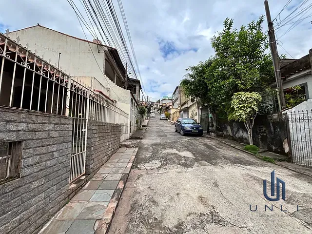 Casa 2 quartos e 1 banheiro, à venda, no bairro Retiro em Volta Redonda