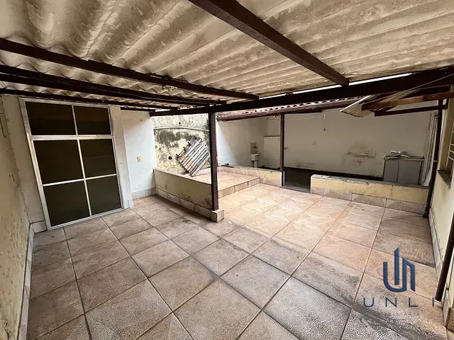 Casa 2 quartos e 1 banheiro, à venda, no bairro Retiro em Volta Redonda