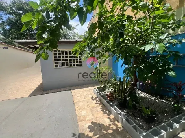 Casa 3 quartos e 2 banheiros, à venda, no bairro Arvoredo em Contagem