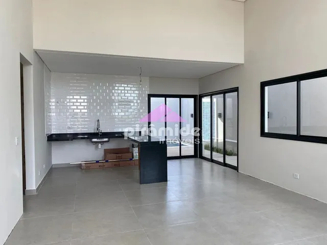 Casa com 10m² 3 quartos e 3 banheiros, à venda, no bairro Loteamento Floresta em São José Dos Campos