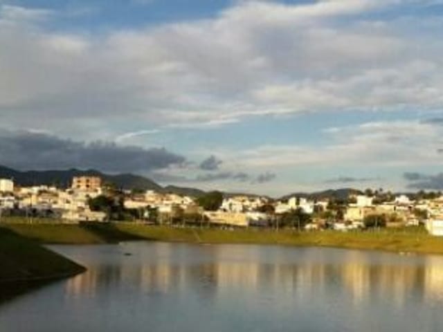 Casa com 300m² 3 quartos e 3 banheiros, à venda, no bairro Riviera de São João em São João da Boa Vista