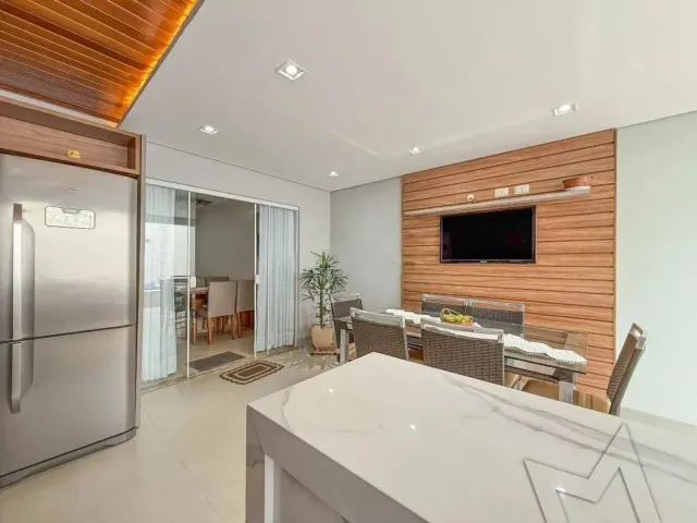 Casa com 192m² 3 quartos e 2 banheiros, à venda, no bairro Gleba Palhano em Londrina