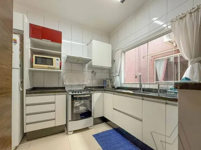 Casa com 192m² 3 quartos e 2 banheiros, à venda, no bairro Gleba Palhano em Londrina