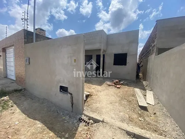 Casa 3 quartos e 1 banheiro, à venda, no bairro Três Irmãs em Campina Grande