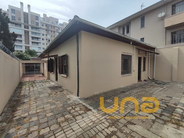 Casa 2 quartos e 1 banheiro, para alugar, no bairro REBOUÇAS em Curitiba