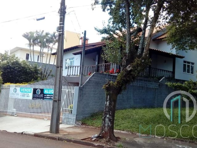 Casa com 389m² 3 quartos e 2 banheiros, à venda, no bairro Jardim Vila Rica em Cambé
