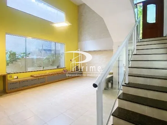 Casa com 200m² 3 quartos e 2 banheiros, para alugar, no bairro Piratininga em Niterói