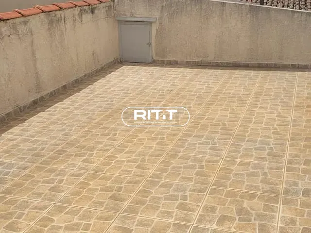 Casa com 300m² 2 quartos e 2 banheiros, para alugar, no bairro Jardim Nova Europa em Campinas