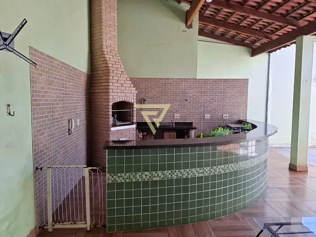 Casa com 237m² 2 quartos e 3 banheiros, à venda, no bairro Jardim Mário Paiva Arantes em Ribeirão Preto