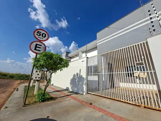 Casa 2 quartos e 1 banheiro, para alugar, no bairro Residencial Vivenda dos Ipês em Sinop