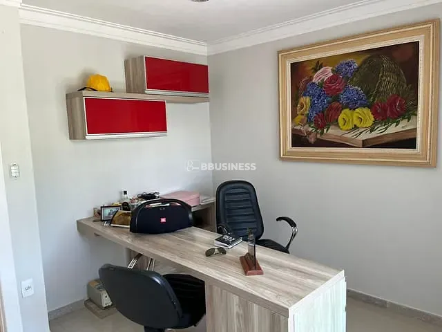 Casa 3 quartos e 4 banheiros, à venda, no bairro Parque Rodoviário em Campos dos Goytacazes