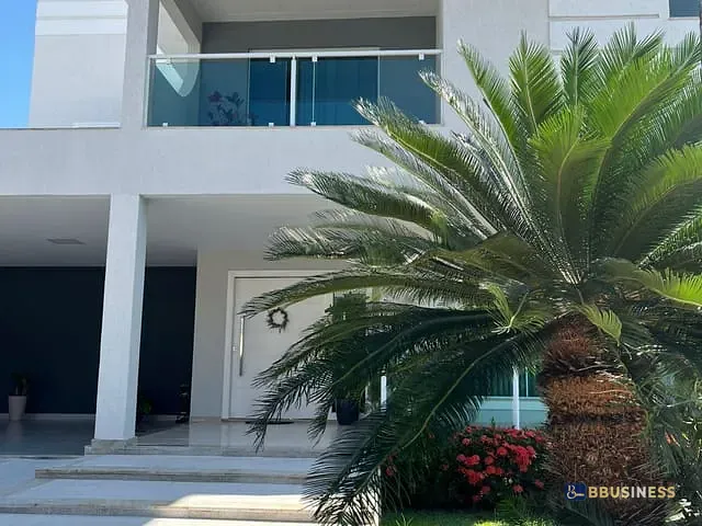 Casa 3 quartos e 4 banheiros, à venda, no bairro Parque Rodoviário em Campos dos Goytacazes