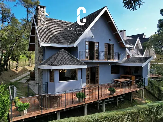 Casa com 400m² 3 quartos e 4 banheiros, à venda, no bairro Vila Paulista em Campos do Jordão