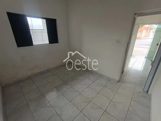 Casa com 80m² 1 quarto e 1 banheiro, para alugar, no bairro Jardim das Orquídeas em Santa Bárbara D'Oeste