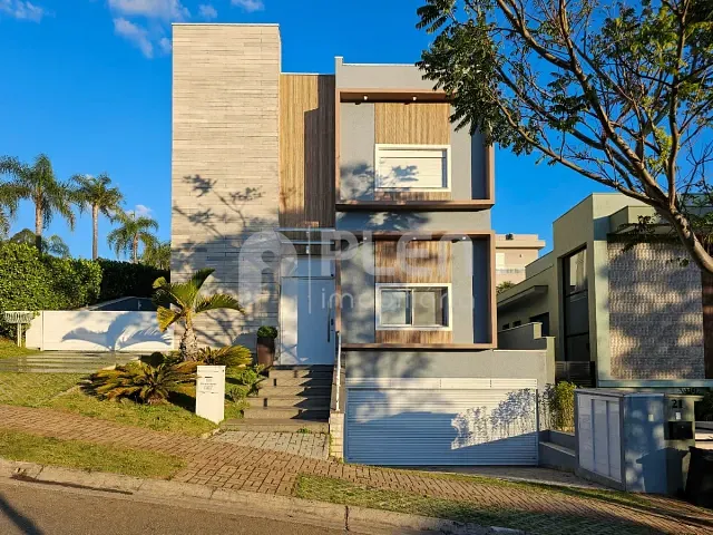 Casa com 500m² 4 quartos e 6 banheiros, à venda, no bairro Cidade Tamboré em Santana de Parnaíba