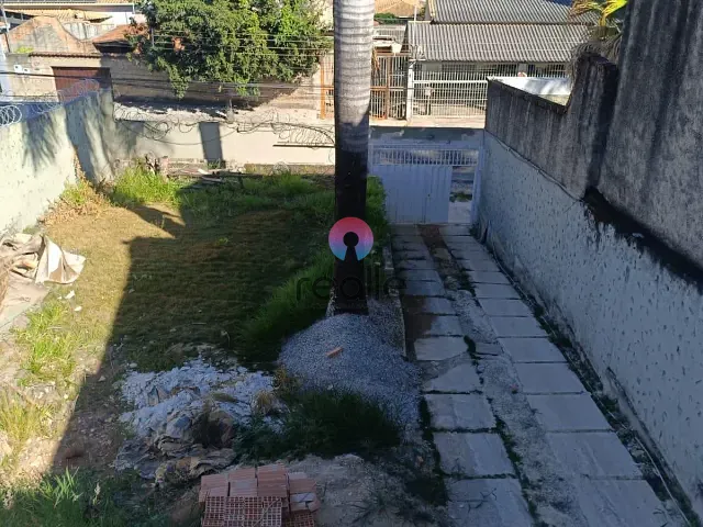Casa 8 quartos e 4 banheiros, à venda, no bairro Céu Azul em Belo Horizonte
