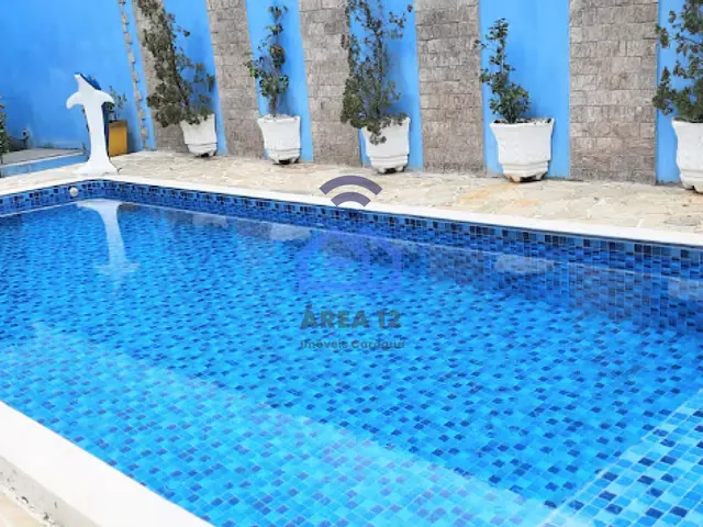 Casa com 283m² 4 quartos e 3 banheiros, à venda, no bairro Martim de Sá em Caraguatatuba