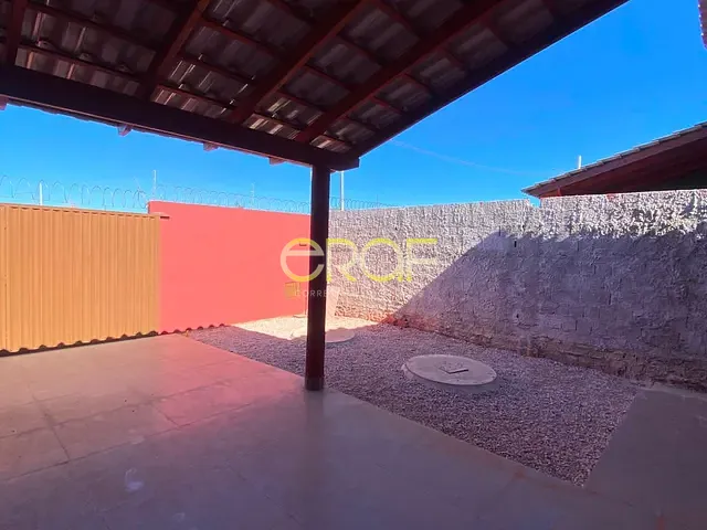 Casa 3 quartos e 2 banheiros, à venda, no bairro Parque da Colina I em Formosa