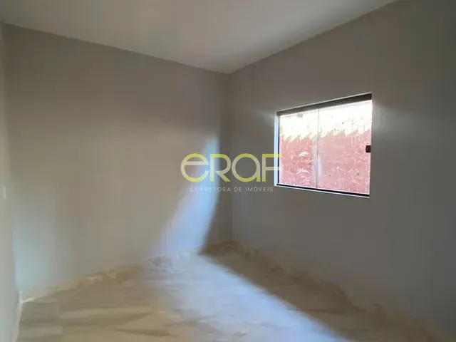 Casa 3 quartos e 2 banheiros, à venda, no bairro Parque da Colina I em Formosa