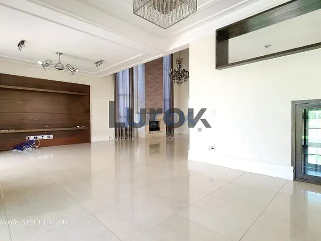 Casa com 750m² 4 quartos e 8 banheiros, à venda, no bairro Jardim Recanto em Valinhos