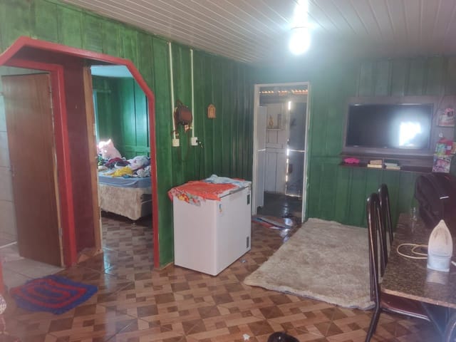 Casa com 250m² 2 quartos e 1 banheiro, à venda, no bairro Alto da Glória em Sinop