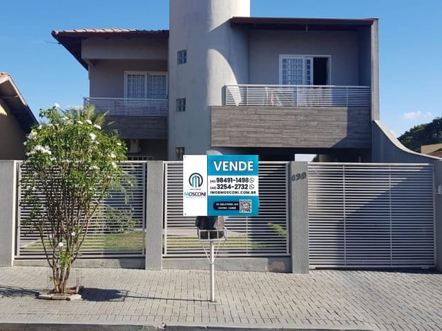 Casa com 300m² 6 quartos e 3 banheiros, à venda, no bairro Parque Residencial Cambe em Cambé